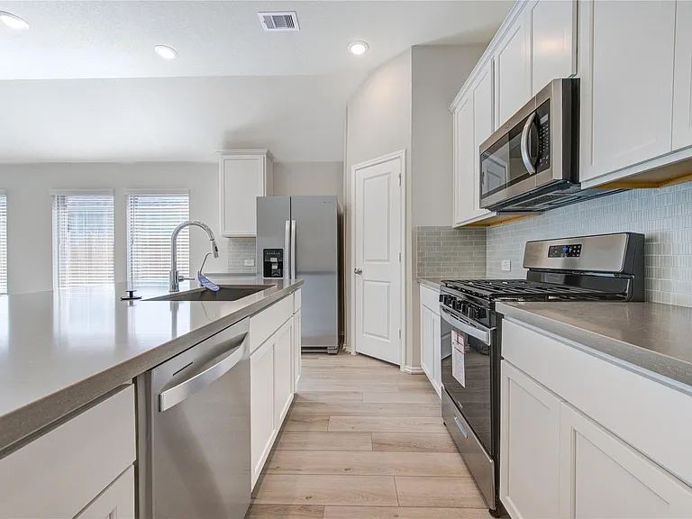 9515 Sierra Crest Ln — Photo 15