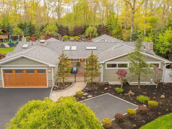 49 Branch Brook Drive, Smithtown, NY 11787