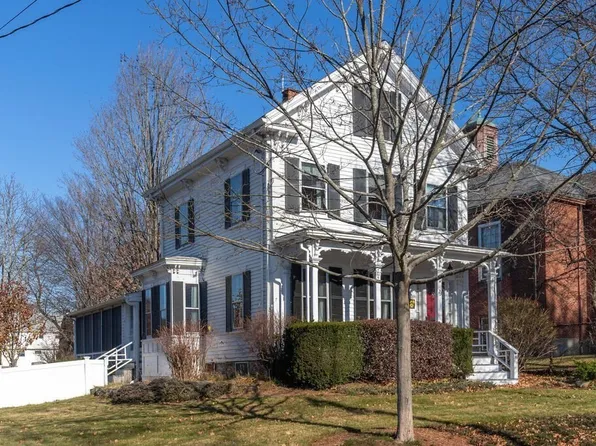 23 Cordis St, Wakefield, MA 01880
