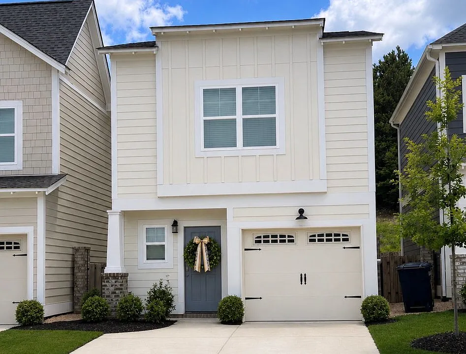 208 Huntley Knoll Dr