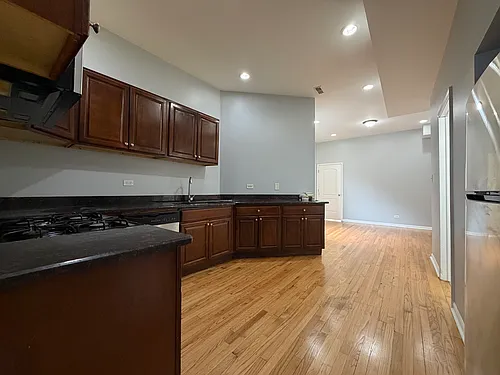 2944 W Lexington St #2E Photo 1 2944 W Lexington St #2E Photo 1