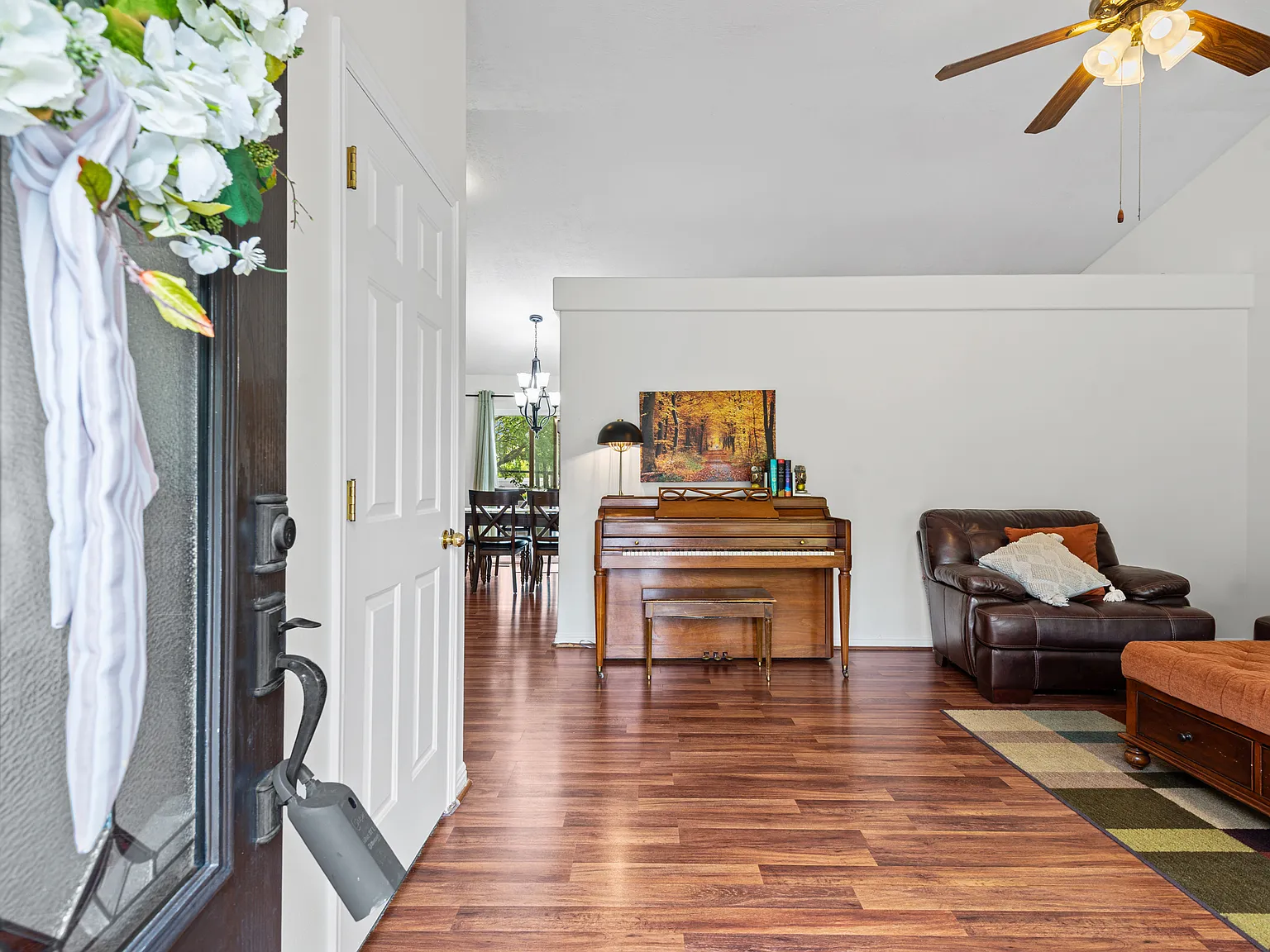 4 bed, 2874 sqft, $2,790 — Photo 4