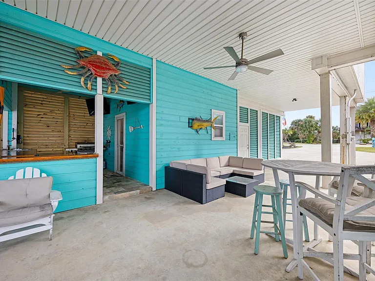 1114 Tiki Dr — Photo 36