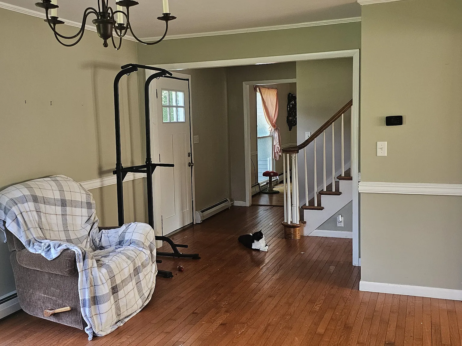 2 bed, 1.5 bath, 2106 sqft, $1,500 — Photo 3