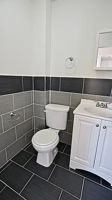 Rented by Bizzarro Agency | media 17