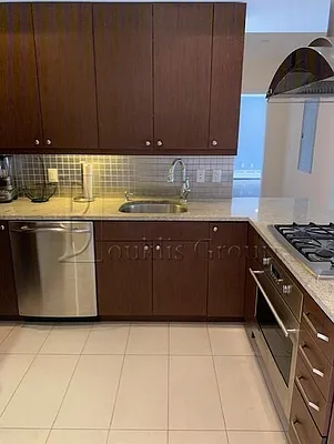 Rented by Bouklis Group | media 21