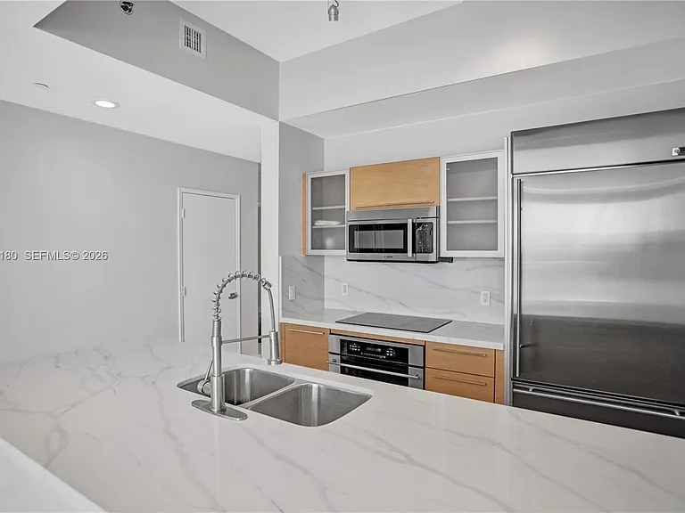 950 Brickell Bay Dr #4610 — Photo 5