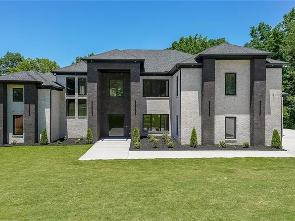 972 Auburn Rd, Dacula, GA 30019
