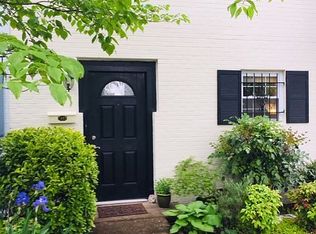 7003 Traditional Dr, Knoxville, TN 37909