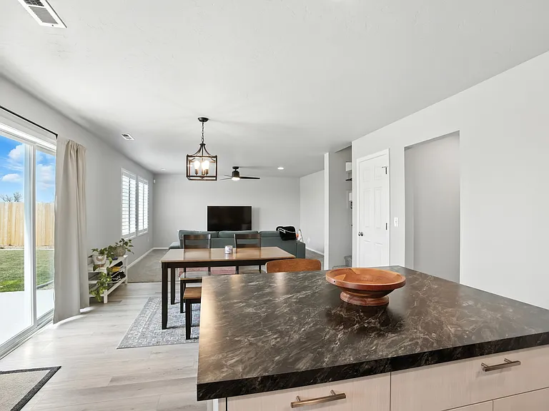 1855 SW Besra Dr — Photo 9