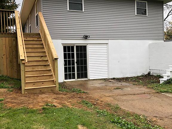 4th image of 9523 Pine Hill Dr
