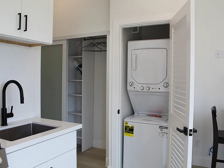 5727 Lauretta St #12 — Photo 8