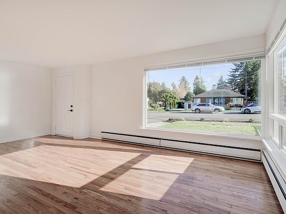 4th image of 9731 Mary Ave NW
