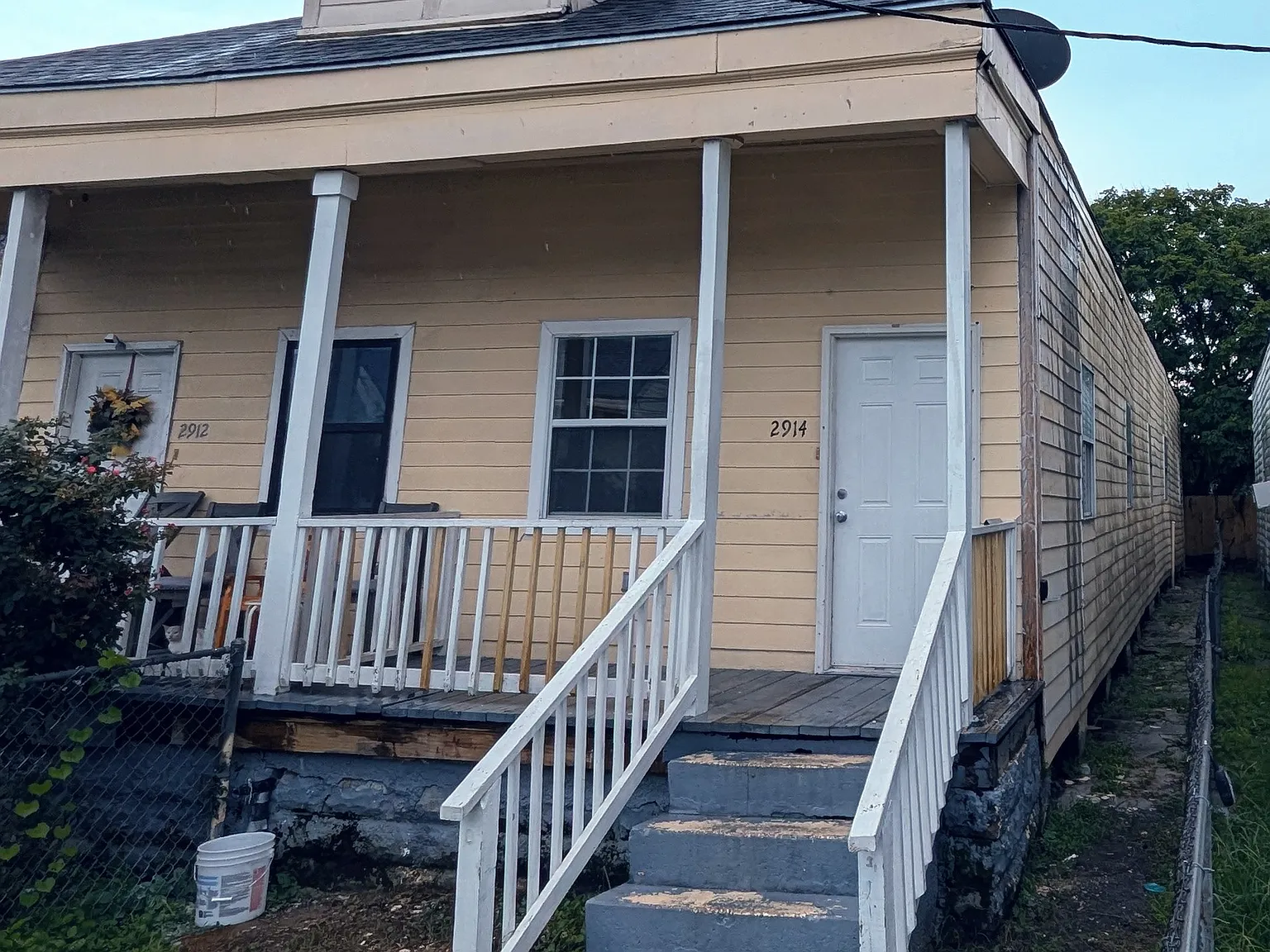2914 Baudin St — Photo 1
