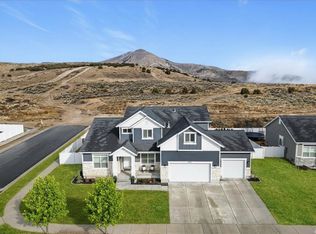3477 E Wheat Field Ln, Eagle Mountain, UT 84005