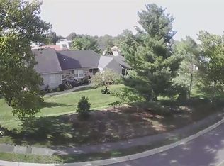 2 Dorchester Dr, Monroe Township, NJ 08831