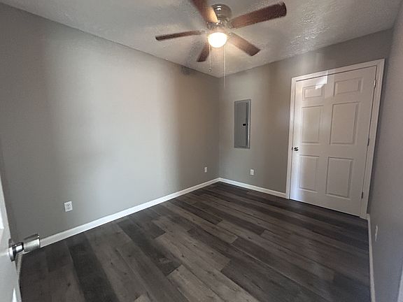 5th image of 108 Scott Dr
