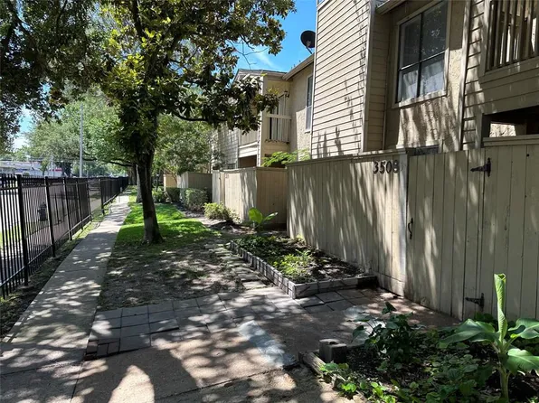 3508 Ocee St, Houston, TX 77063