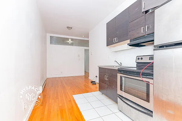 Rented by MySpaceNYC | media 17