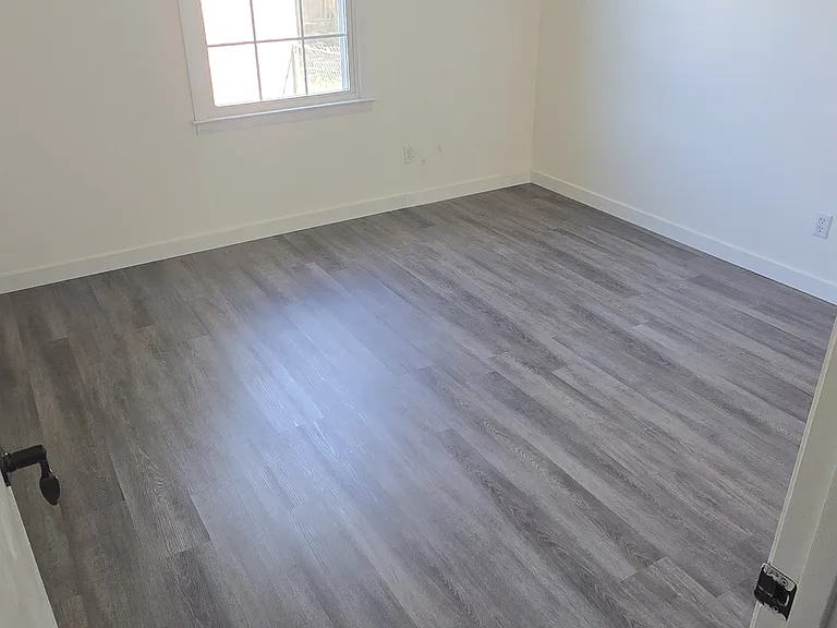 4703 Ardmore Dr NW — Photo 3
