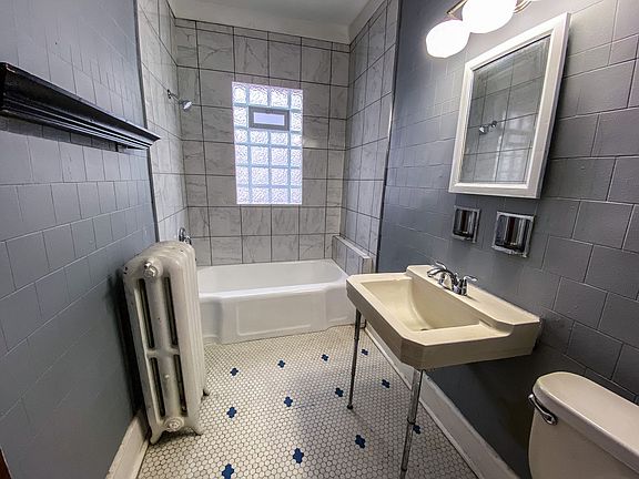 5th image of 2207 N 48th St #2207