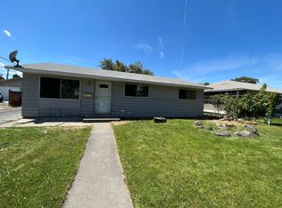 1006 S 5th Ave, Yakima, WA 98902