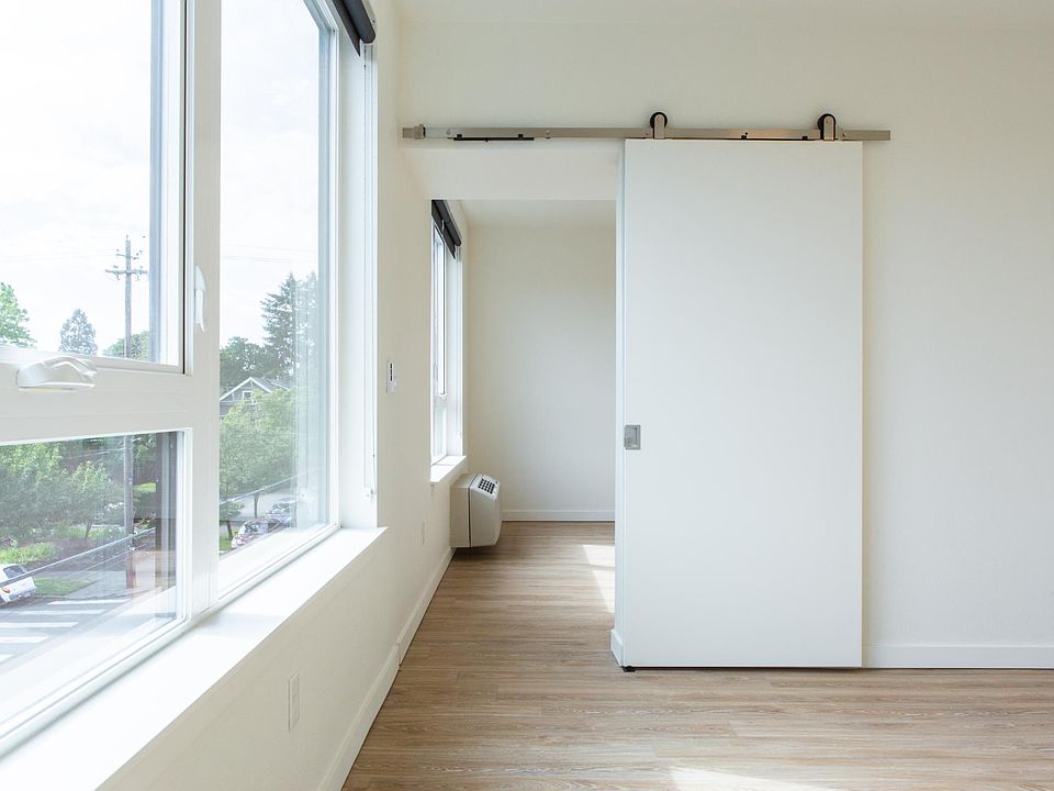 2BR = approx 863 Square feet