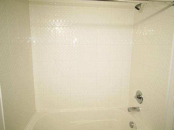 5th image of 5810 Mullen Pl NW #316