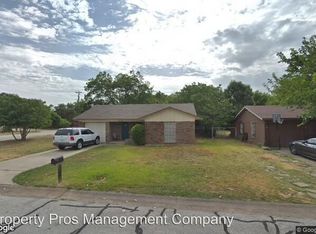 718 Campbell Ln, Denton, TX 76209