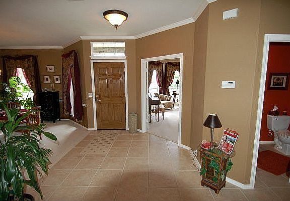5th image of 2201 Buena Vista Ln