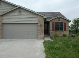 332 Cassidy Ct UNIT B, Utica, IL 61373