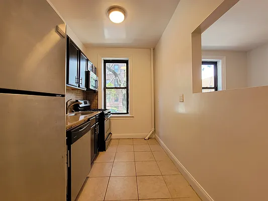 Rented by Made In NY Realty | media 15