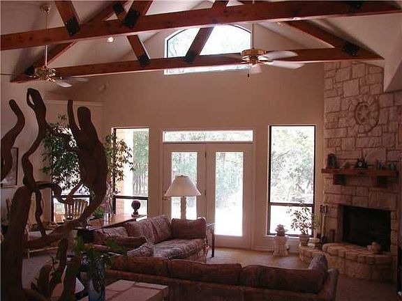 3rd image of 551 Avenida Serena