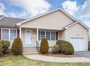 57 Randall St, Cranston, RI 02920