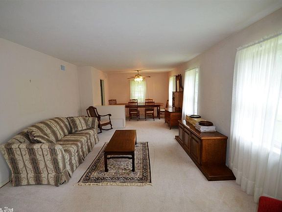 4th image of 112 Schoolwood Ln