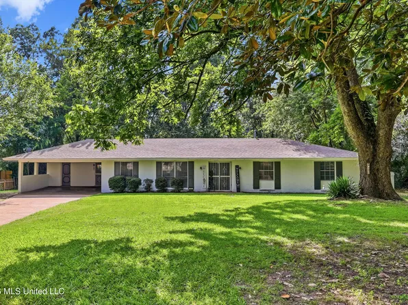 225 Rebecca Dr, Canton, MS 39046