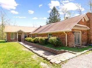 208 Guynn Rd, Rich Creek, VA 24147