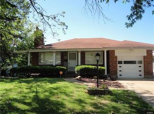 9243 Leamont Dr, Saint Louis, MO 63136