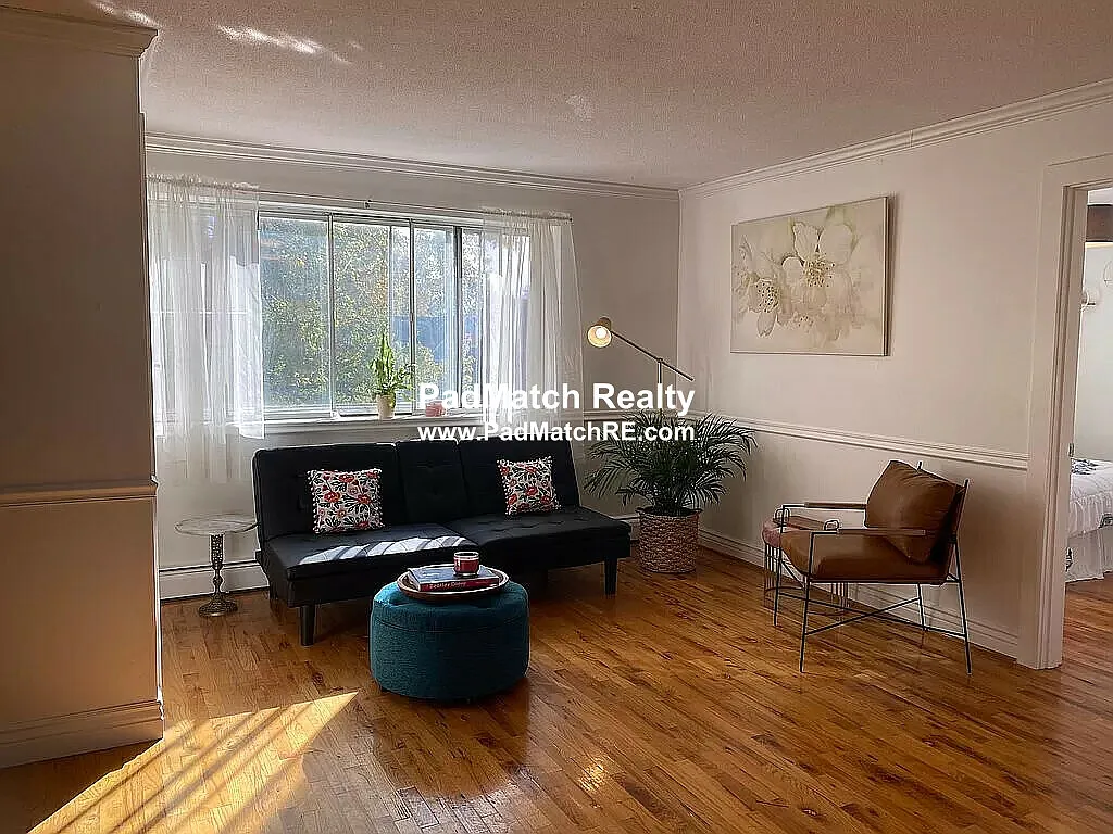 2 bed, 700 sqft, $2,750 — Photo 2