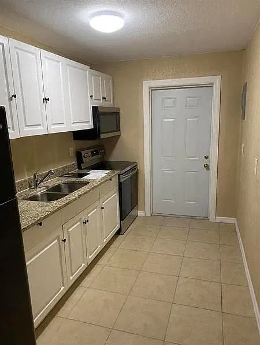 2 bed, 1.0 bath, 1248 sqft, $1,450 — Photo 4