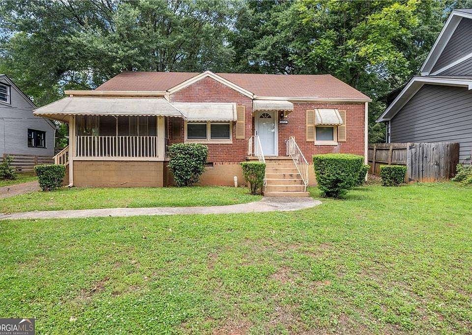 1st image of 1712 Clifton Way SE