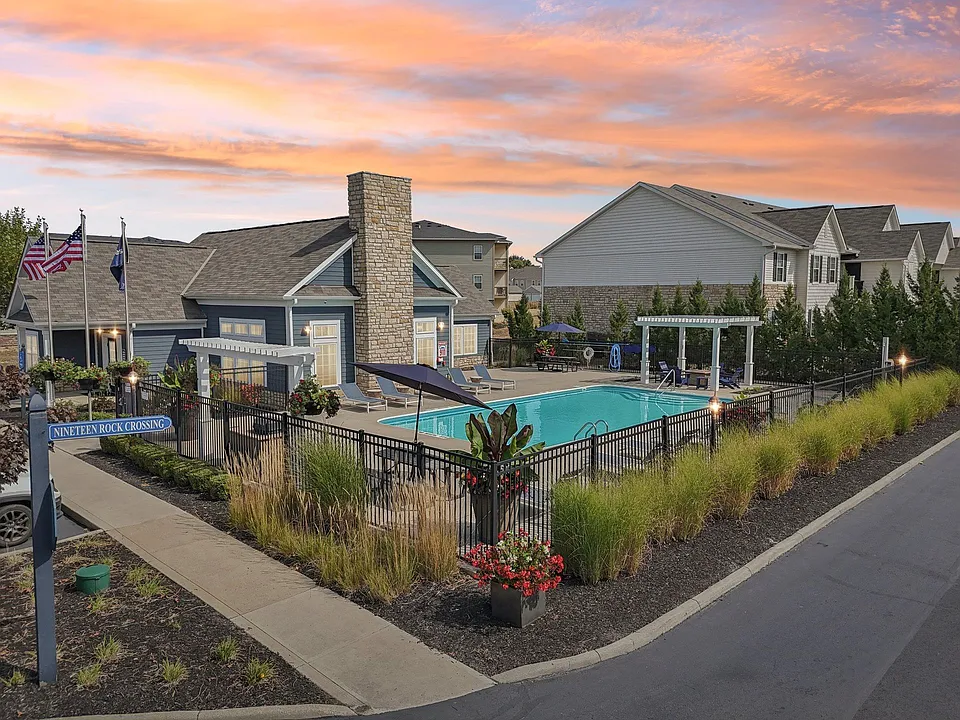 Ravines at Rocky Ridge - RENT SPECIALS: 1BD 1BA 1st TWO MONTHS RENT FREE & $0 dollar Security Dep...