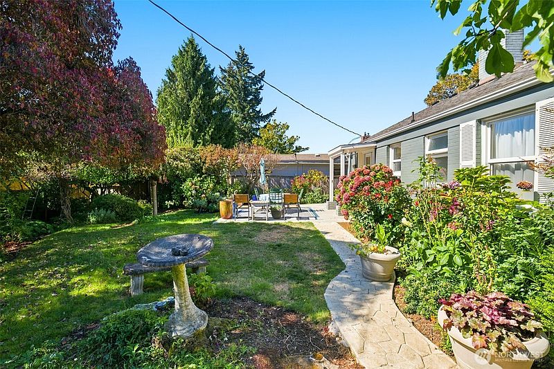 5th image of 3903 SW Rose Street