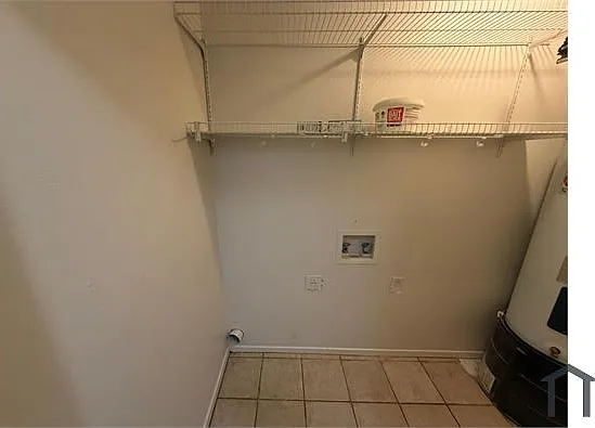 2320 Montclair Cir — Photo 18