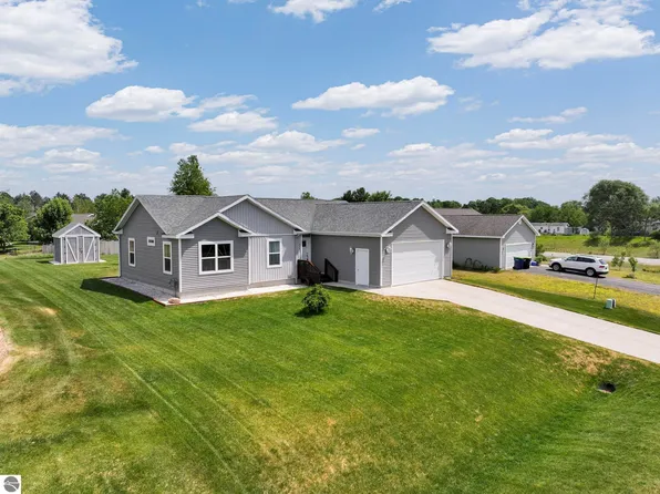 4566 Kory Ln, Traverse City, MI 49685