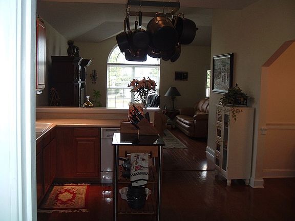 long view kitchen/living