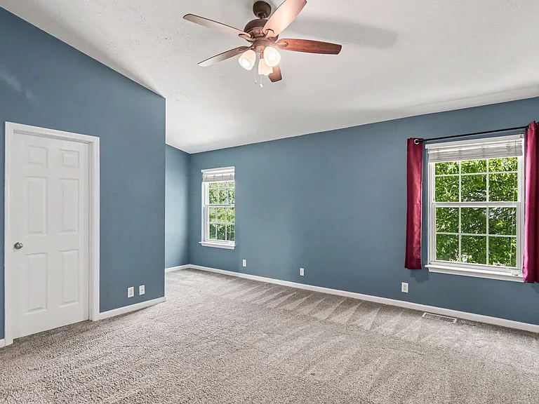 220 Buck Run Dr — Photo 9