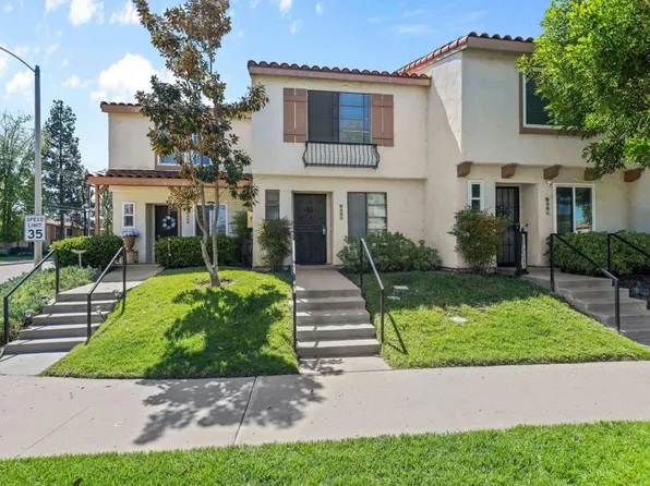 9302 E Heaney Cir, Santee, CA 92071