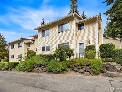 12024 101st Avenue NE #E3, Kirkland, WA, 98034