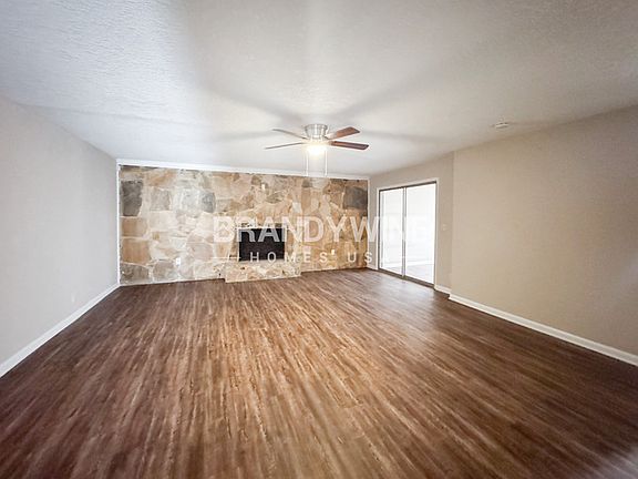 3rd image of 8440 Sophist Cir E